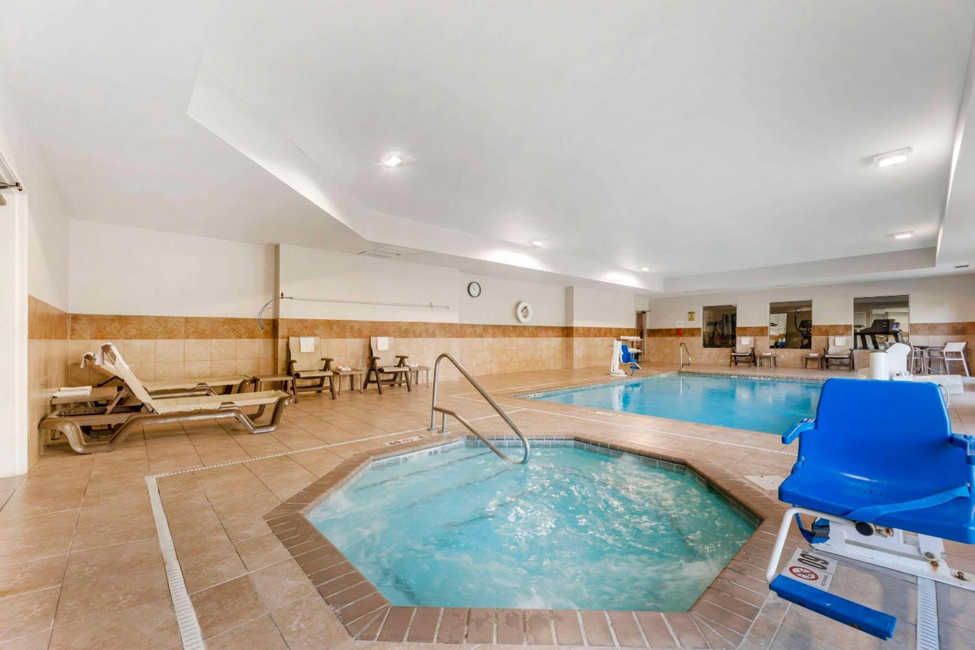 Comfort Inn & Suites Porter Near Indiana Dunes Kültér fotó