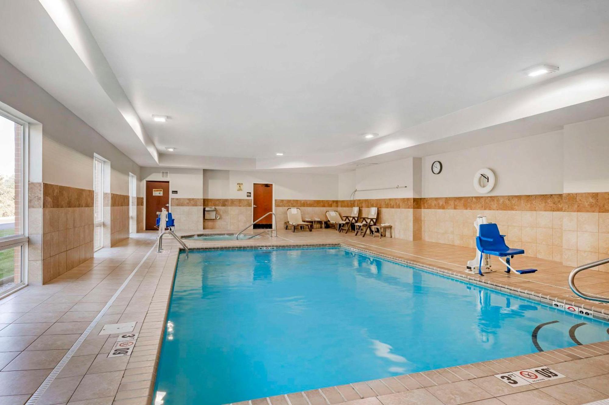 Comfort Inn & Suites Porter Near Indiana Dunes Kültér fotó