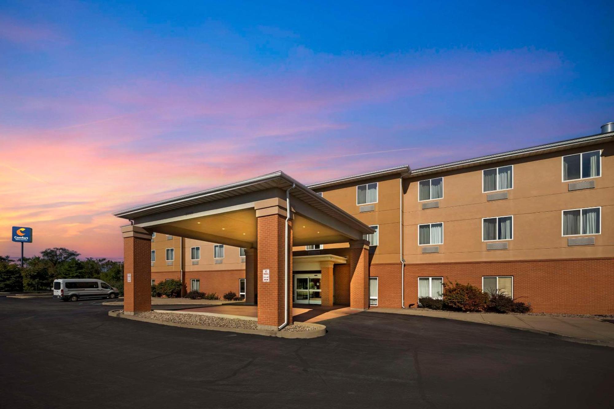 Comfort Inn & Suites Porter Near Indiana Dunes Kültér fotó