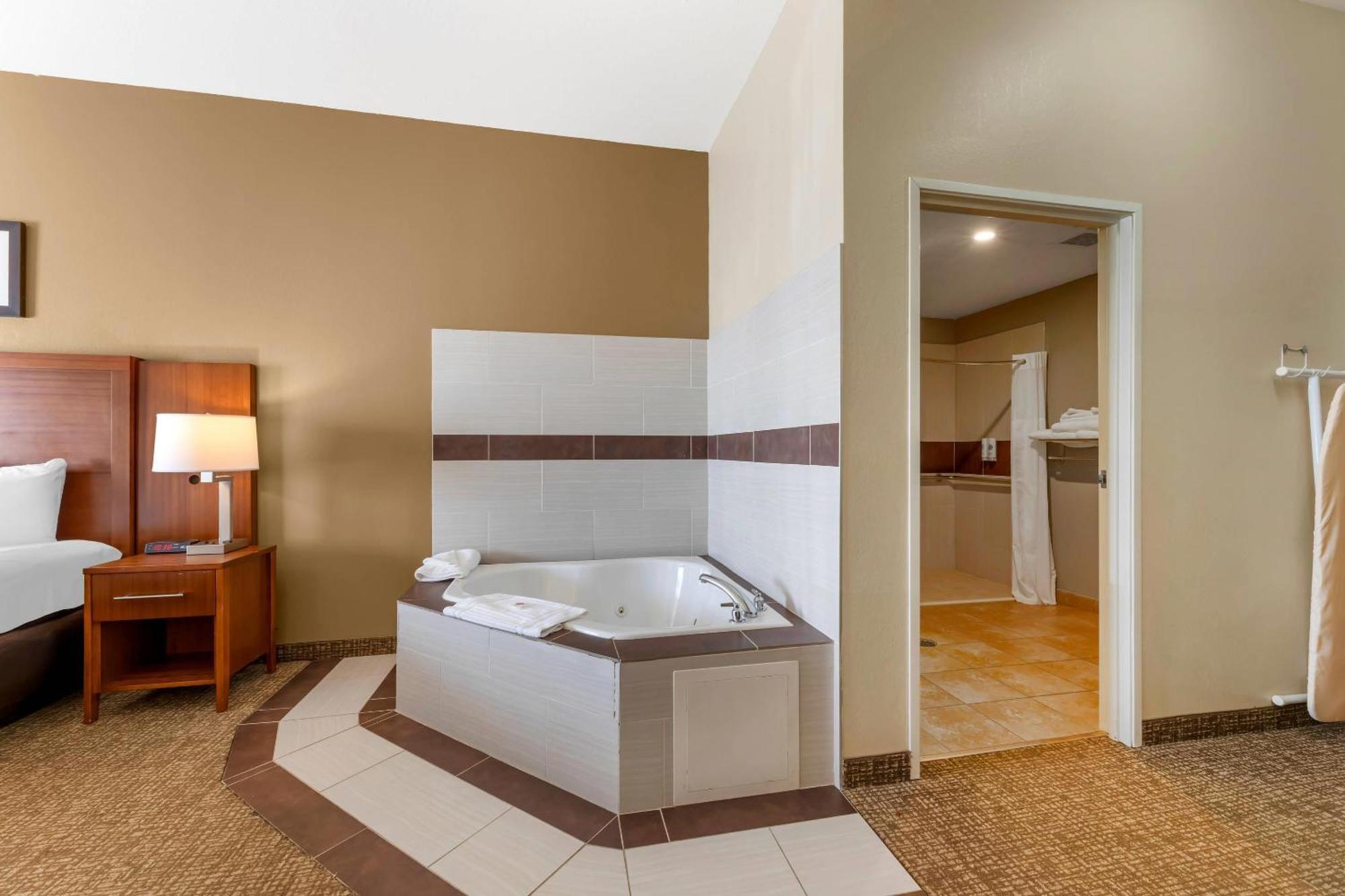 Comfort Inn & Suites Porter Near Indiana Dunes Kültér fotó
